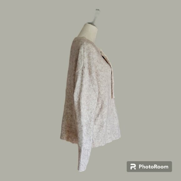 Cliché Wool Blend Oatmeal Lace-up Sweater size L EUC - Picture 5 of 8